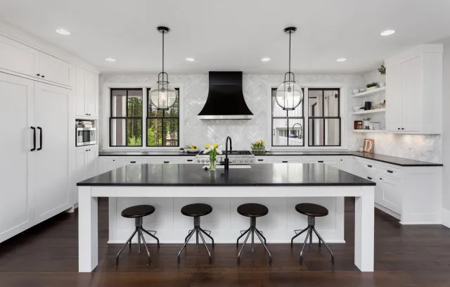 Elegant Black & Wood Kitchen Fusion​